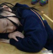 女演员淋浴半酒店火！我找不到逃生门。